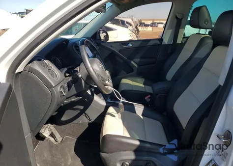 2016 Volkswagen Tiguan S z USA, uszkodzony, nr VIN WVGAV7AX9GW584329